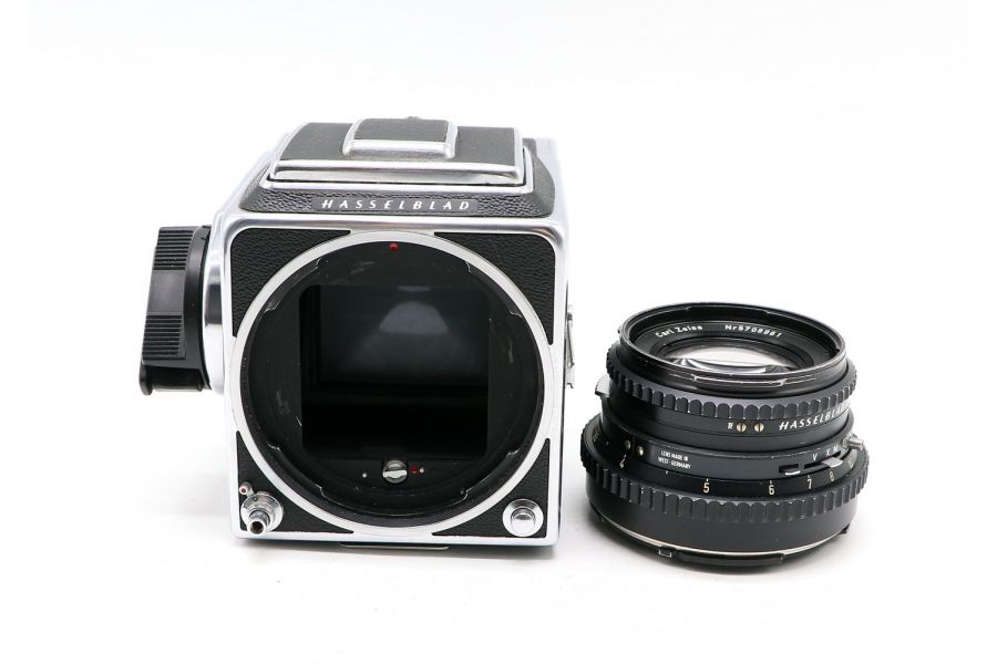 Hasselblad 500 C/M + Planar 2.8/80 T* комплект 