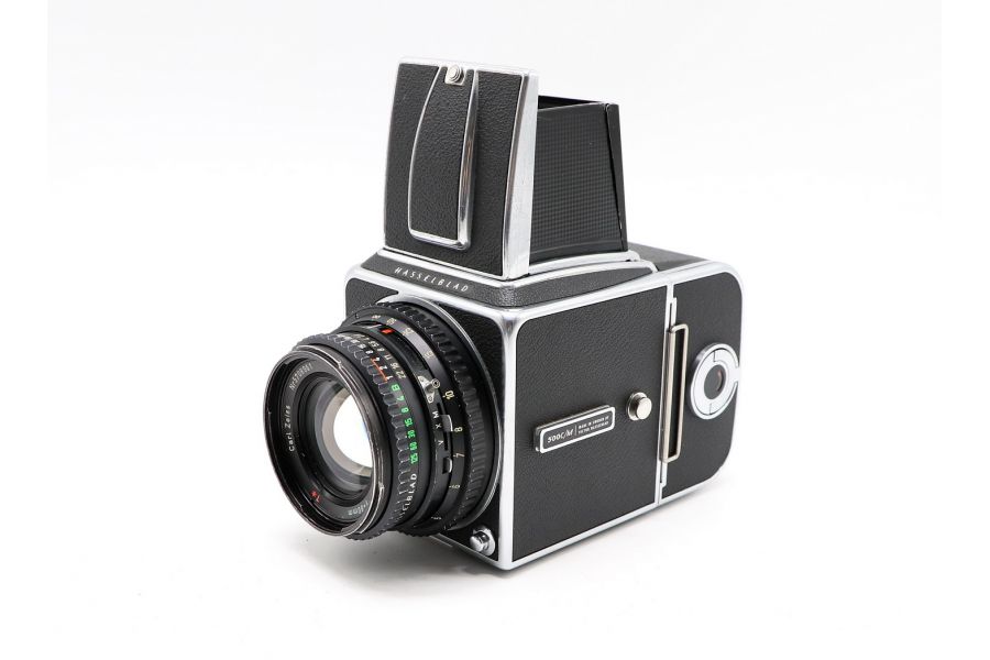 Hasselblad 500 C/M + Planar 2.8/80 T* комплект 