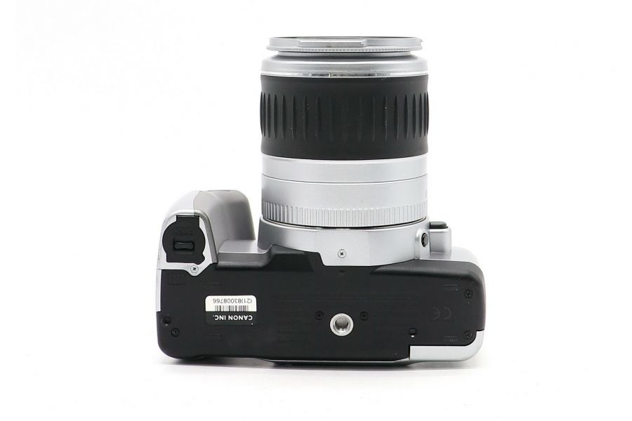 Canon EOS 300v kit 28-90mm (Japan)