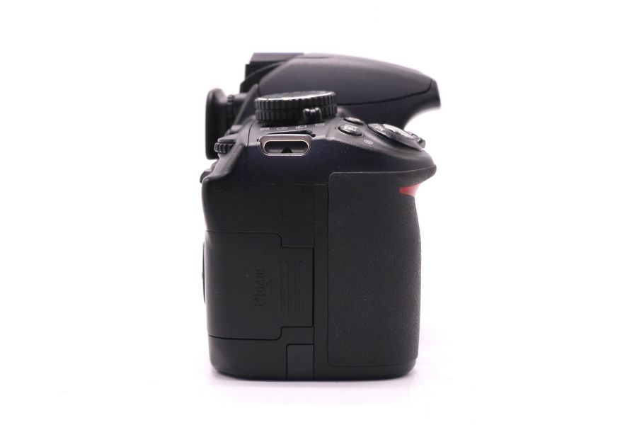 Nikon D3100 body (пробег 10350 кадров)