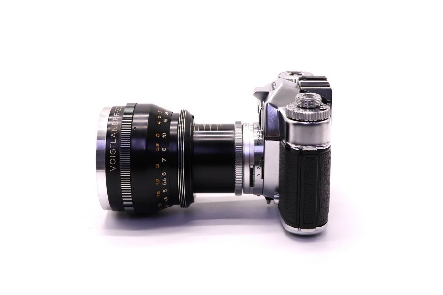 Voigtlander Bessamatic + Zoomar 36-82mm f/2.8