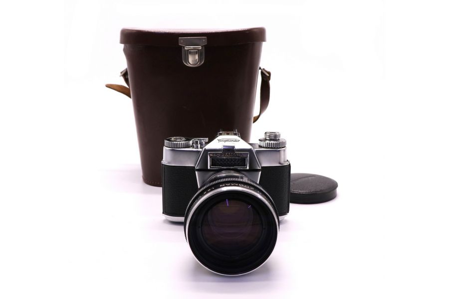 Voigtlander Bessamatic + Zoomar 36-82mm f/2.8