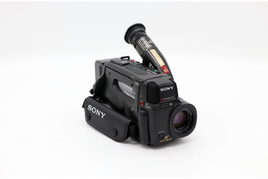 Видеокамера Sony CCD-TR71 (Japan, 1992)