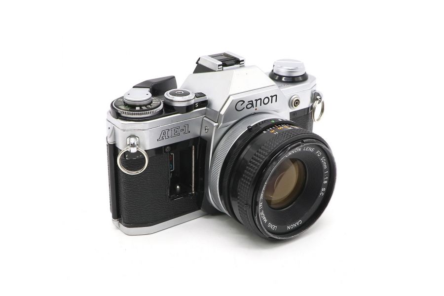 Canon AE-1 + Canon FD 50mm f/1.8 S.C.