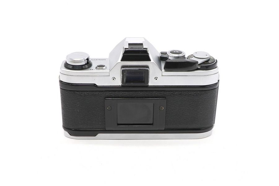 Canon AE-1 + Canon FD 50mm f/1.8 S.C.