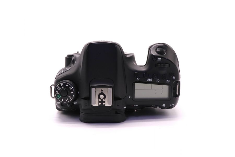 Canon EOS 70D body (пробег 17250 кадров)