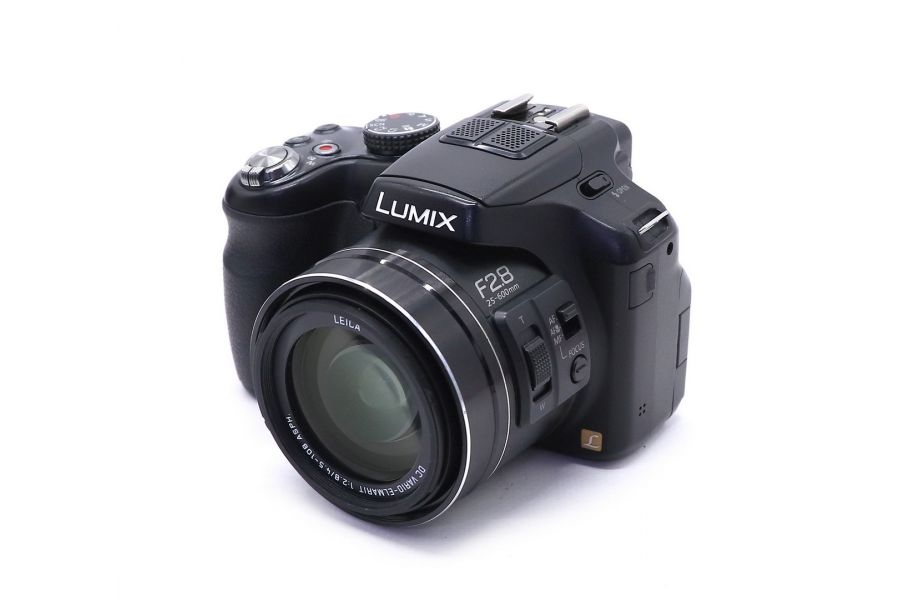 Panasonic Lumix DMC-FZ200 в упаковке
