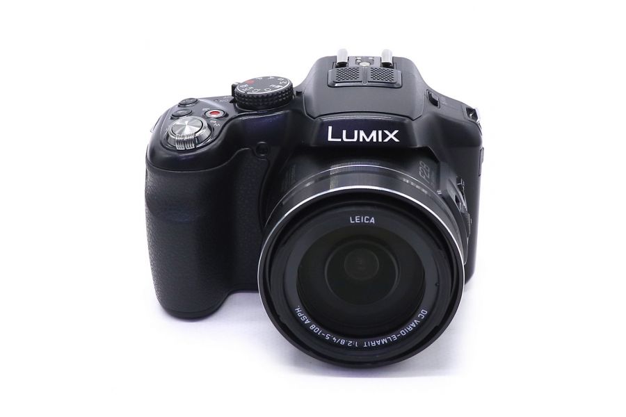Panasonic Lumix DMC-FZ200 в упаковке