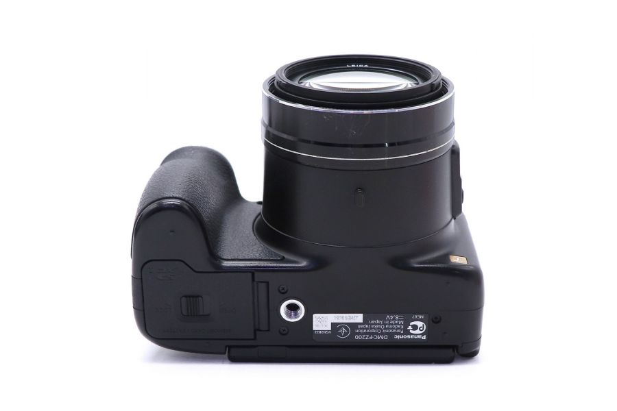 Panasonic Lumix DMC-FZ200 в упаковке