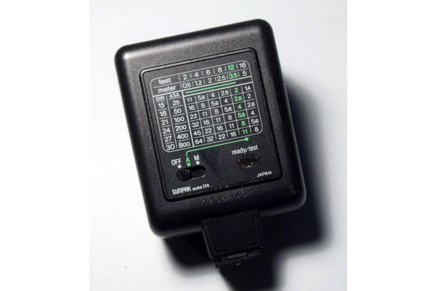 Фотовспышка Sunpak auto 114