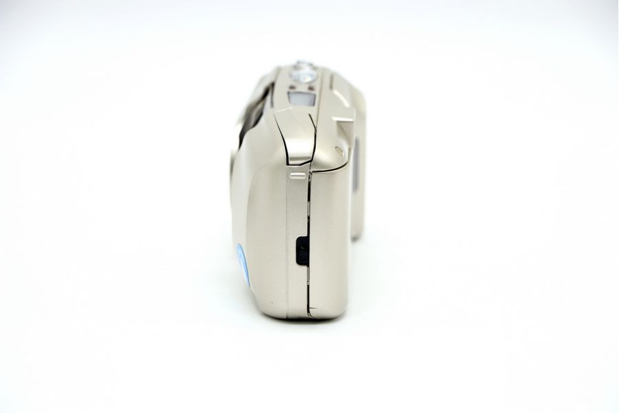 OLYMPUS µ[mju:]-II ZOOM 80 (Japan, 2003)