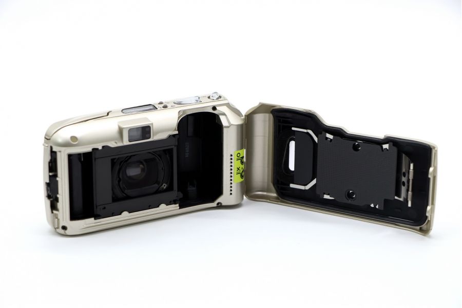 OLYMPUS µ[mju:]-II ZOOM 80 (Japan, 2003)