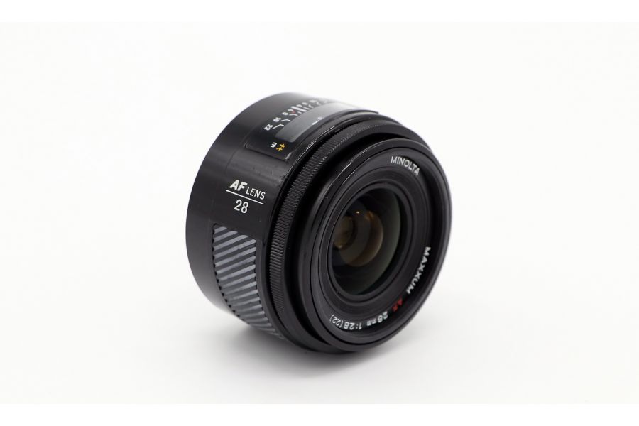 Minolta AF Maxxum 28mm f/2.8 (22) (Japan, 1987)