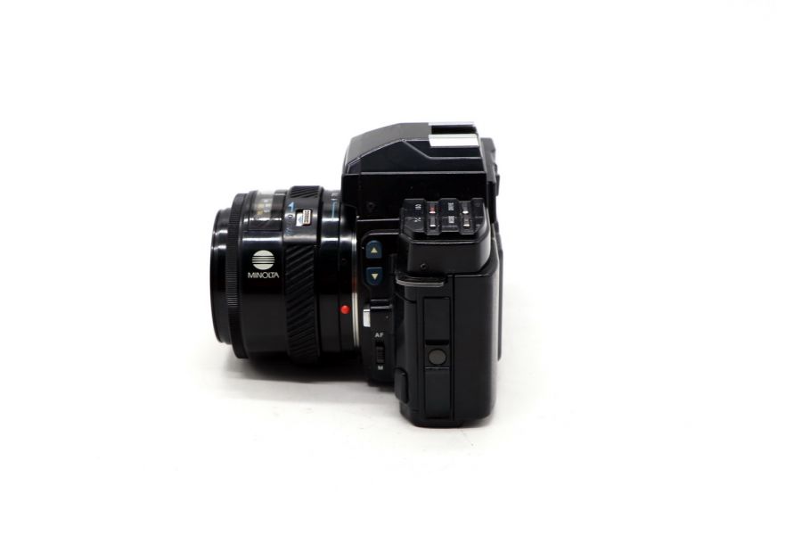 Minolta 7000 AF kit (Japan, 1987)