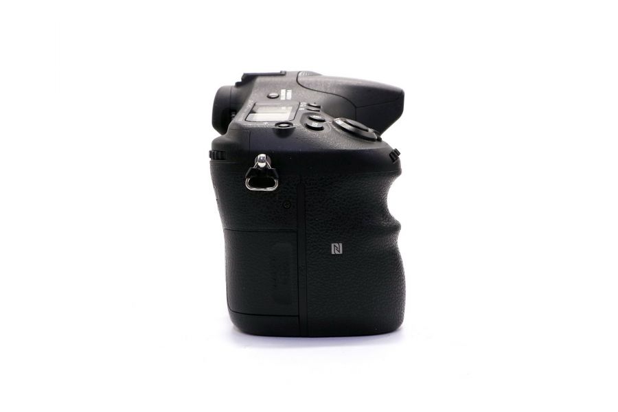 Sony A77II ILCA-77M2 body (пробег 5215 кадров)