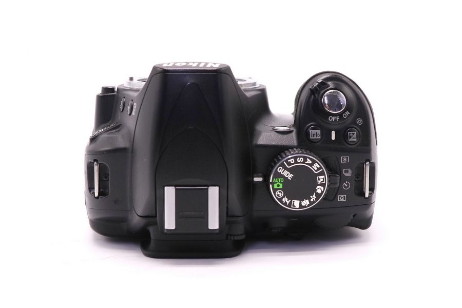 Nikon D3100 body (пробег 20450 кадров)