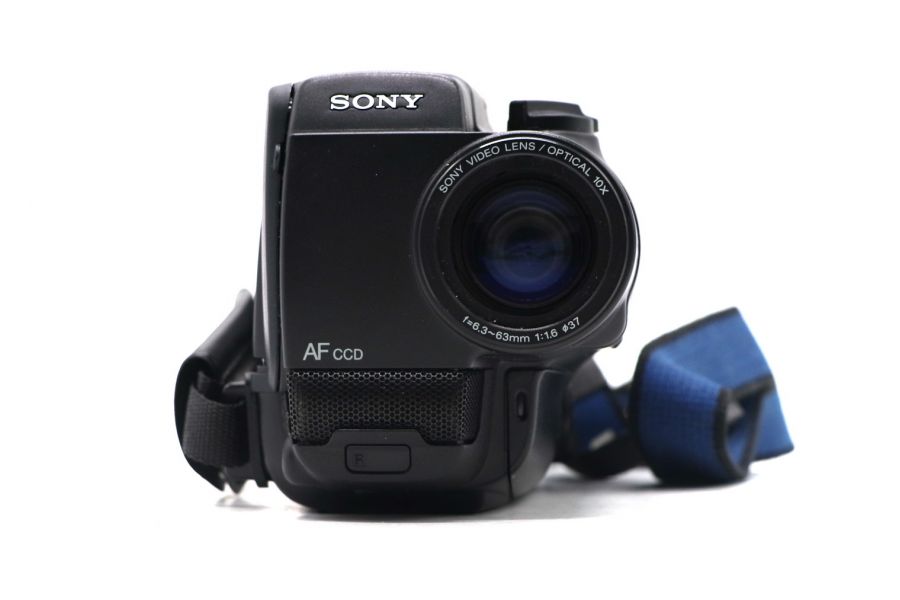 Видеокамера Sony CCD-TR330E