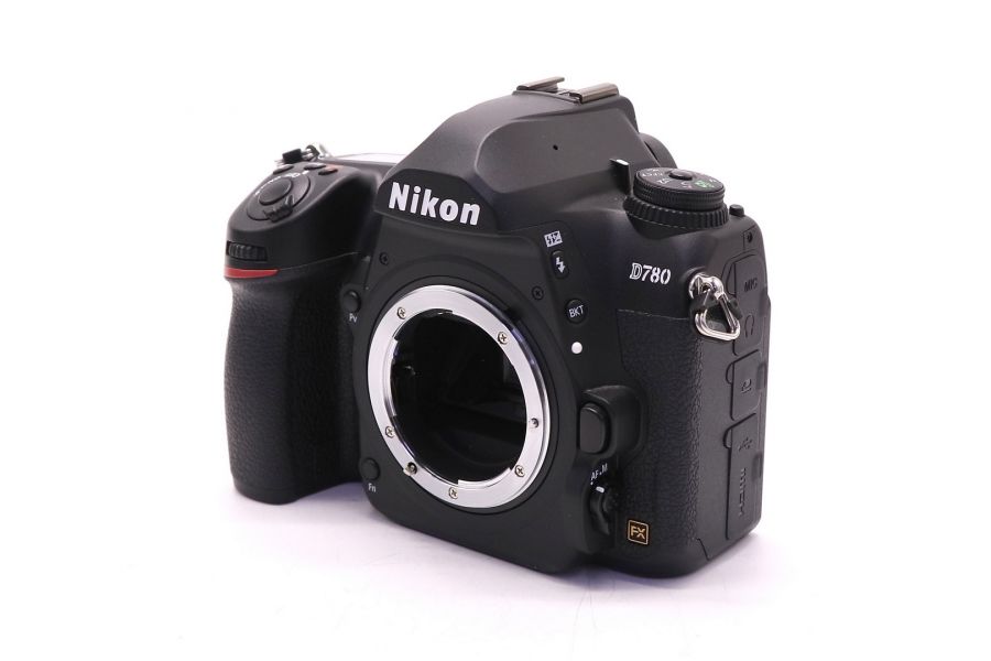 Nikon D780 body (пробег 5520 кадров) в упаковке