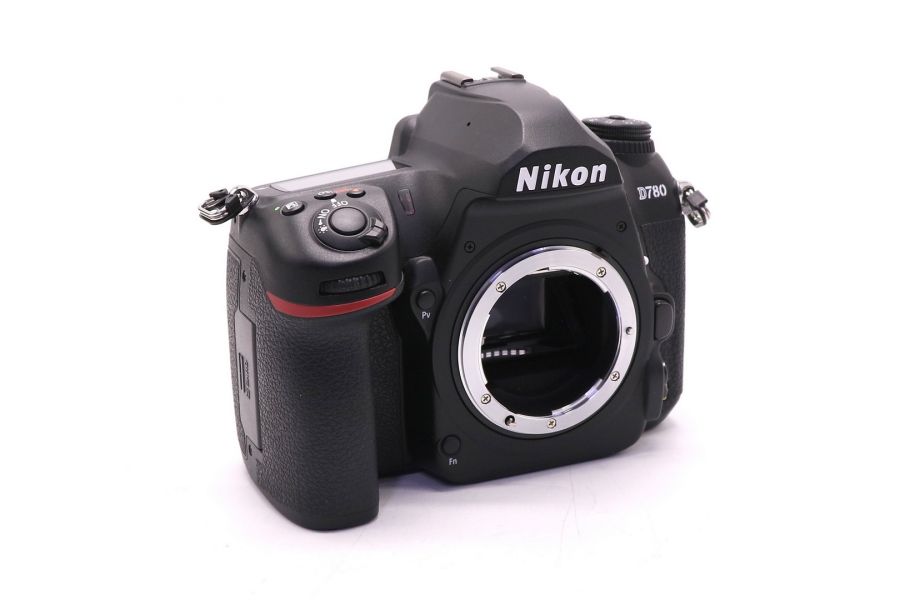 Nikon D780 body (пробег 5520 кадров) в упаковке