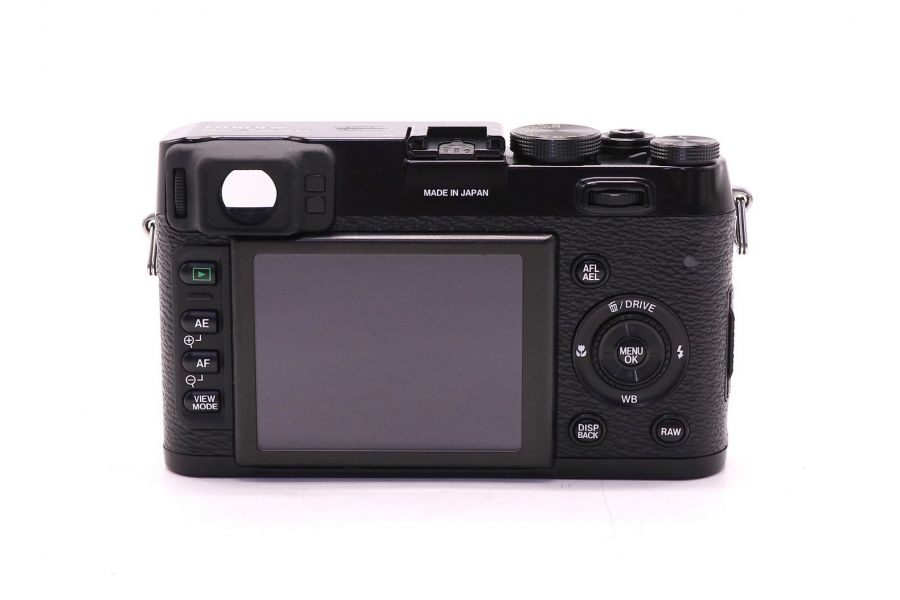 Fujifilm X100 Black Limited Edition премиум-класса