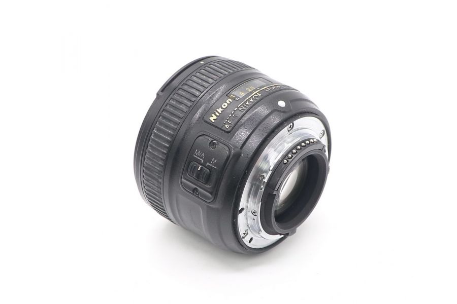 Nikon 50mm f/1.8G AF-S Nikkor (Japan)