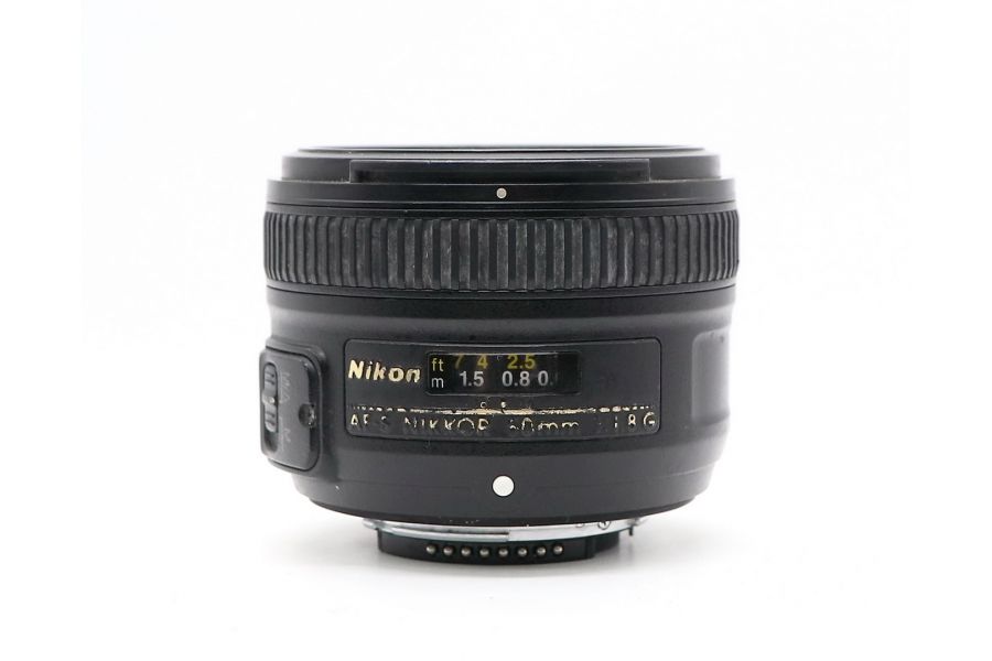 Nikon 50mm f/1.8G AF-S Nikkor (Japan)