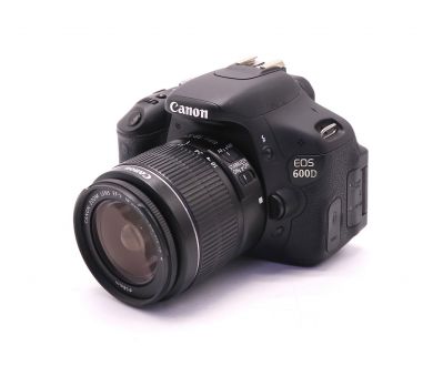Canon EOS 600D kit (пробег 7515 кадров)