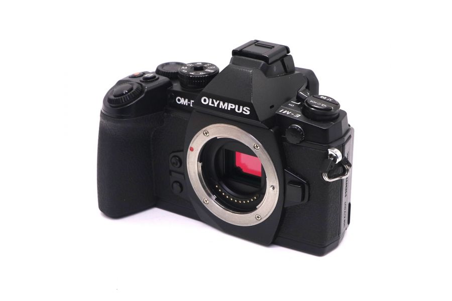 Olympus OM-D E-M1 body (пробег 11125 кадров)