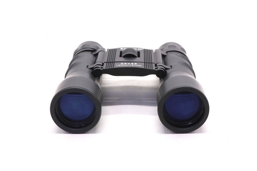 Бинокль Tasco 22х32 черный 