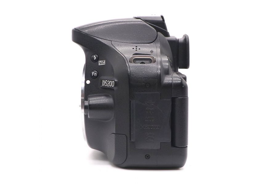 Nikon D5200 body в упаковке (пробег 26275 кадров)