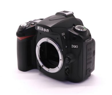 Nikon D90 body (пробег 13550 кадров)