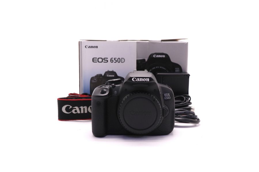 Canon EOS 650D body в упаковке (пробег 1910 кадров)