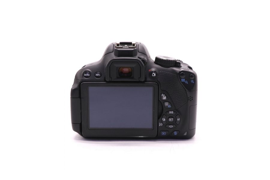 Canon EOS 650D body в упаковке (пробег 1910 кадров)