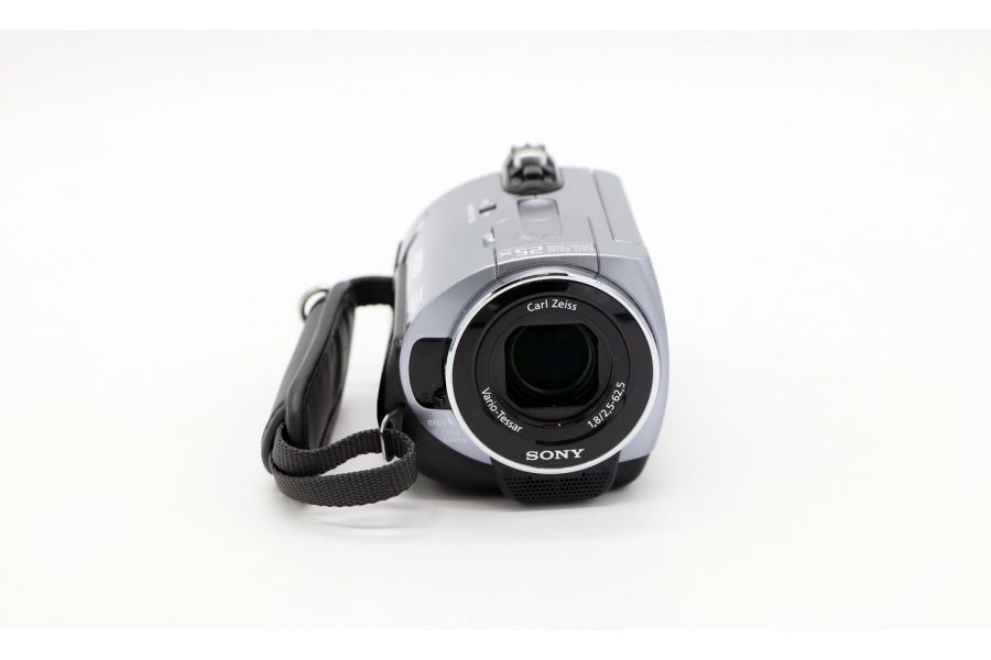 Видеокамера Sony DCR-SR82
