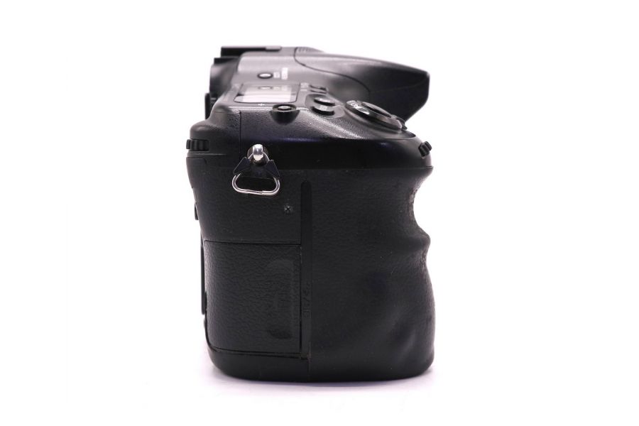 Sony A77 body (пробег 121000 кадров)