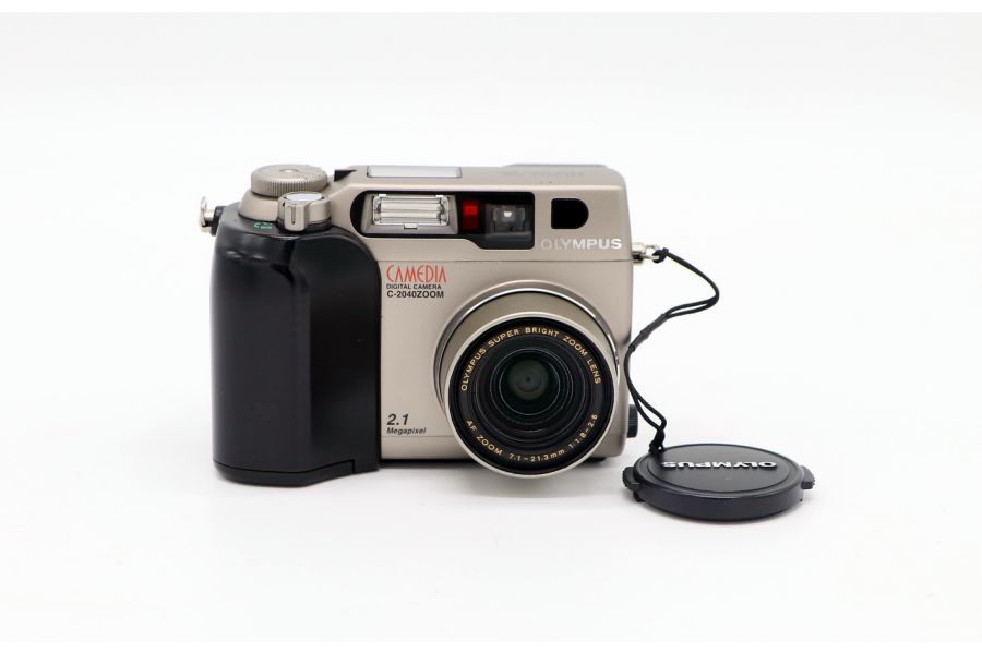 Olympus C-2040 zoom camedia