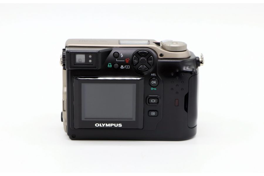 Olympus C-2040 zoom camedia