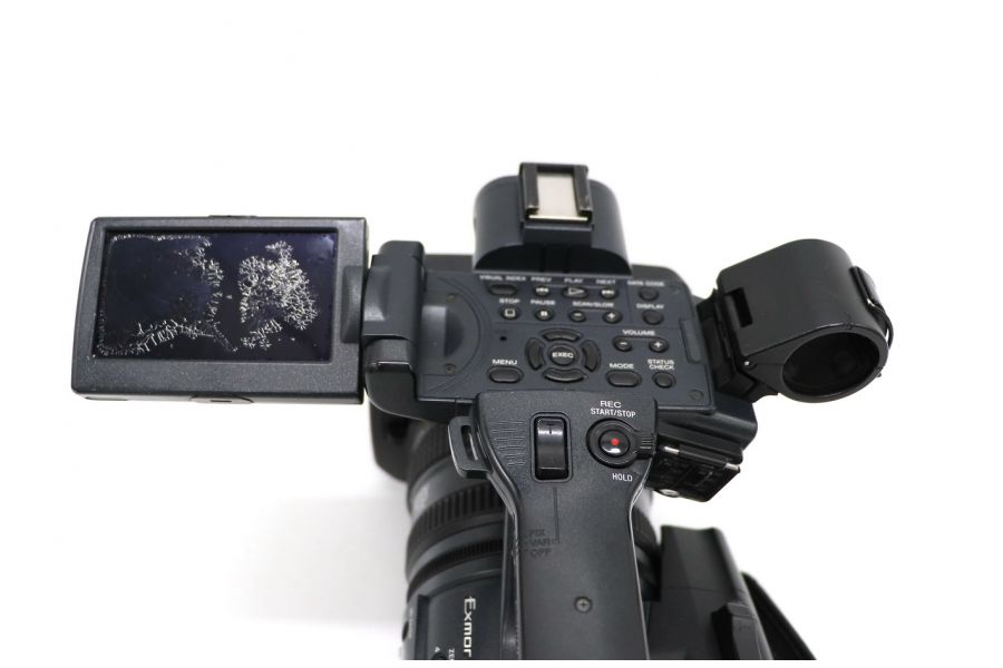 Видеокамера Sony HDR-AX2000E б/у
