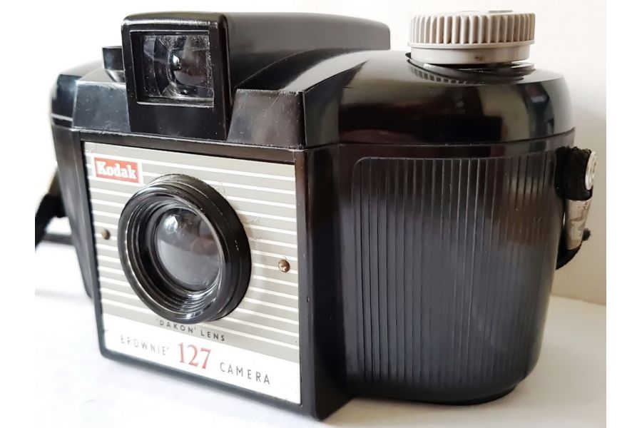 Kodak Brownie 127 Camera (UK, 1960)