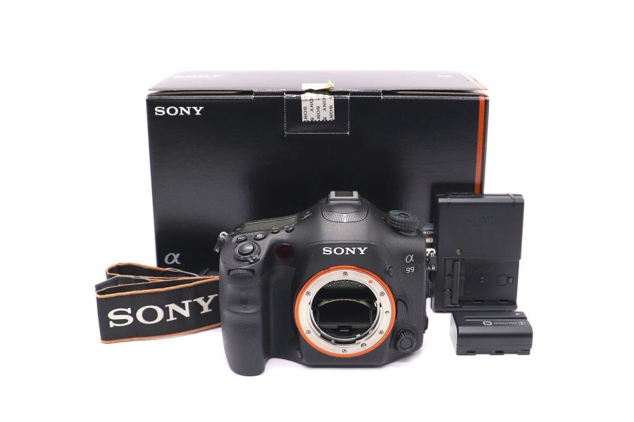 Sony A99 body в упаковке (пробег 18870 кадров)