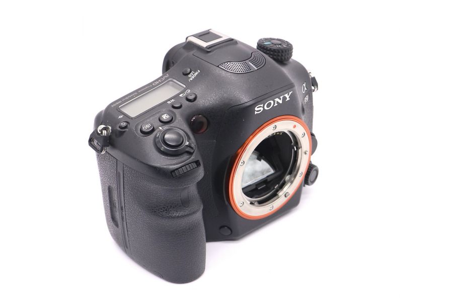 Sony A99 body в упаковке (пробег 18870 кадров)