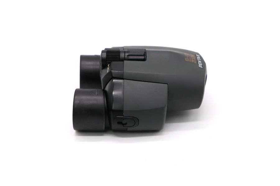 Бинокль Pentax 8-20x 24 UCF Zoom