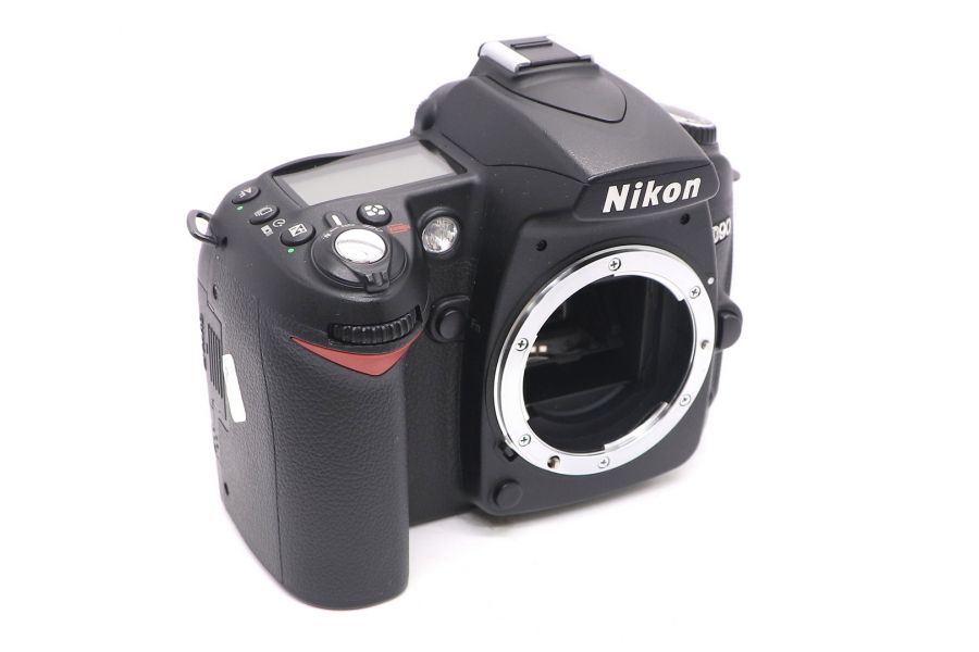 Nikon D90 body в упаковке (пробег 2745 кадров)