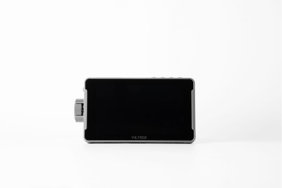 Накамерный монитор Viltrox 5.5