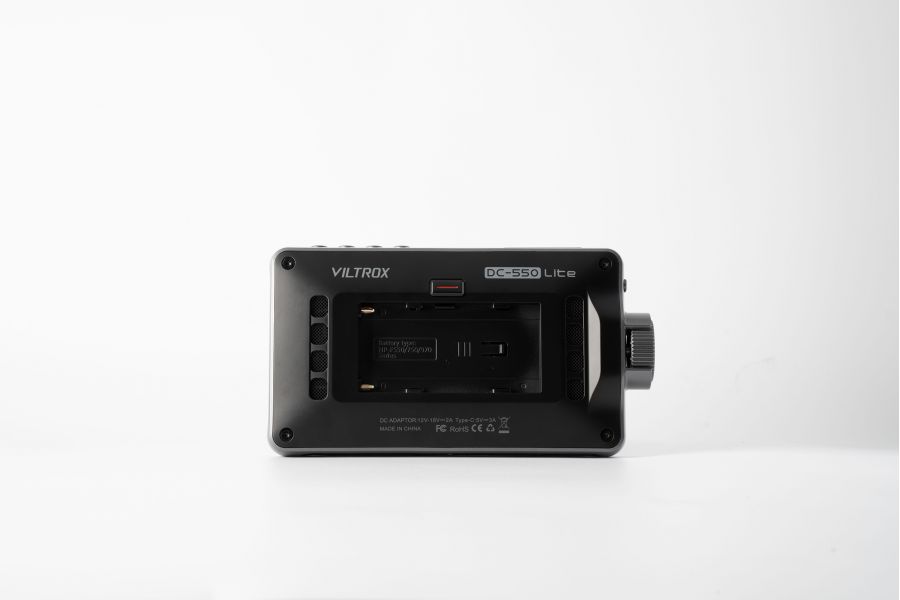 Накамерный монитор Viltrox 5.5