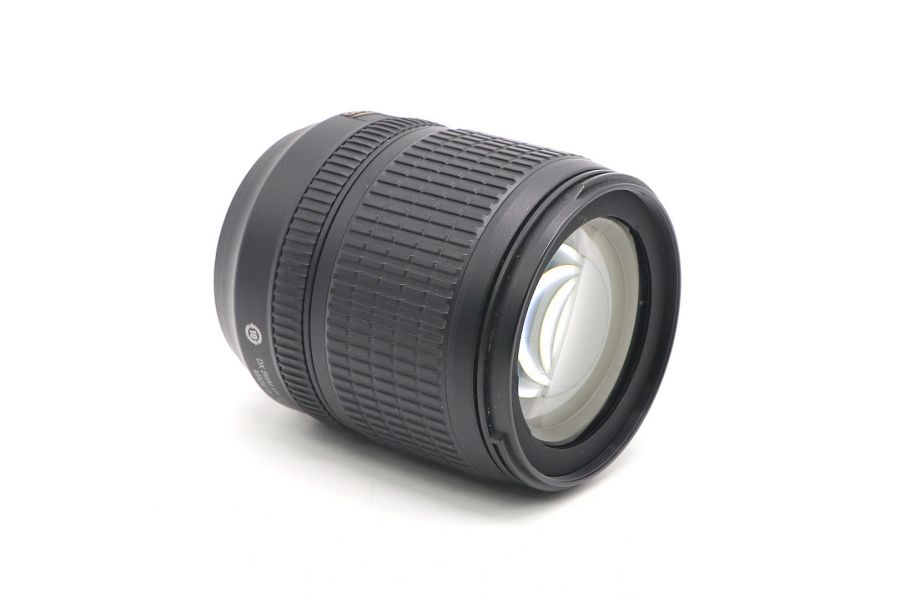 Nikon 18-105mm f/3.5-5.6G AF-S ED DX VR Nikkor (Thailand, 2015)