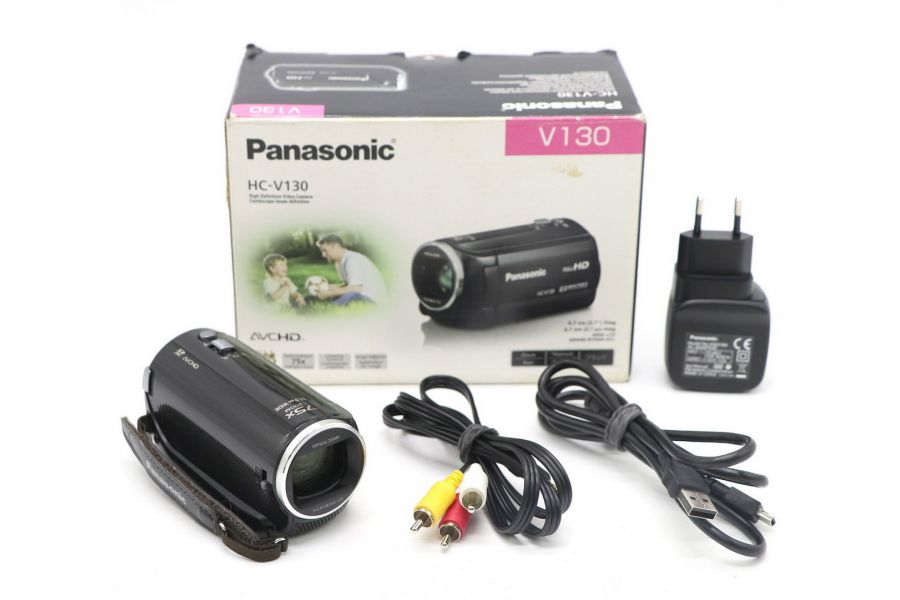 Видеокамера Panasonic HC-V130 в упаковке