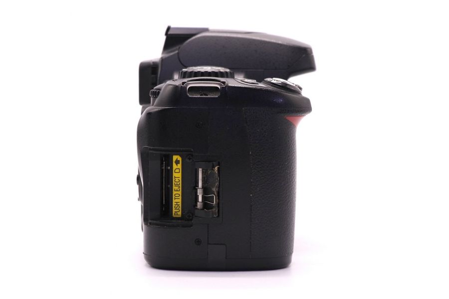 Nikon D40x body (пробег 27500 кадров)