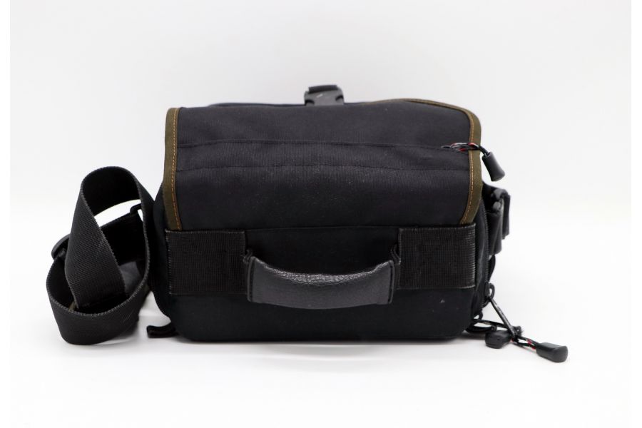 Сумка LowePro Nova 2 