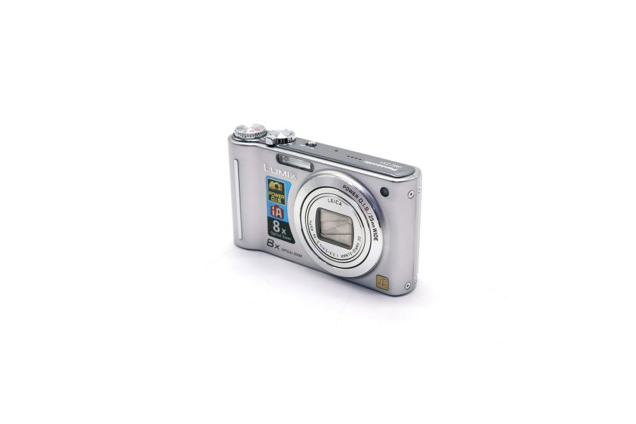 Panasonic Lumix DMC-ZX1 в упаковке